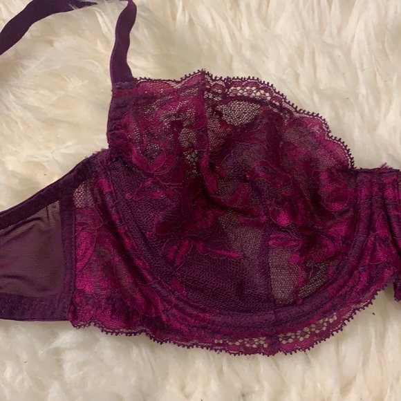 Brand new never worn sexy lace LaSenza bra. 32DD